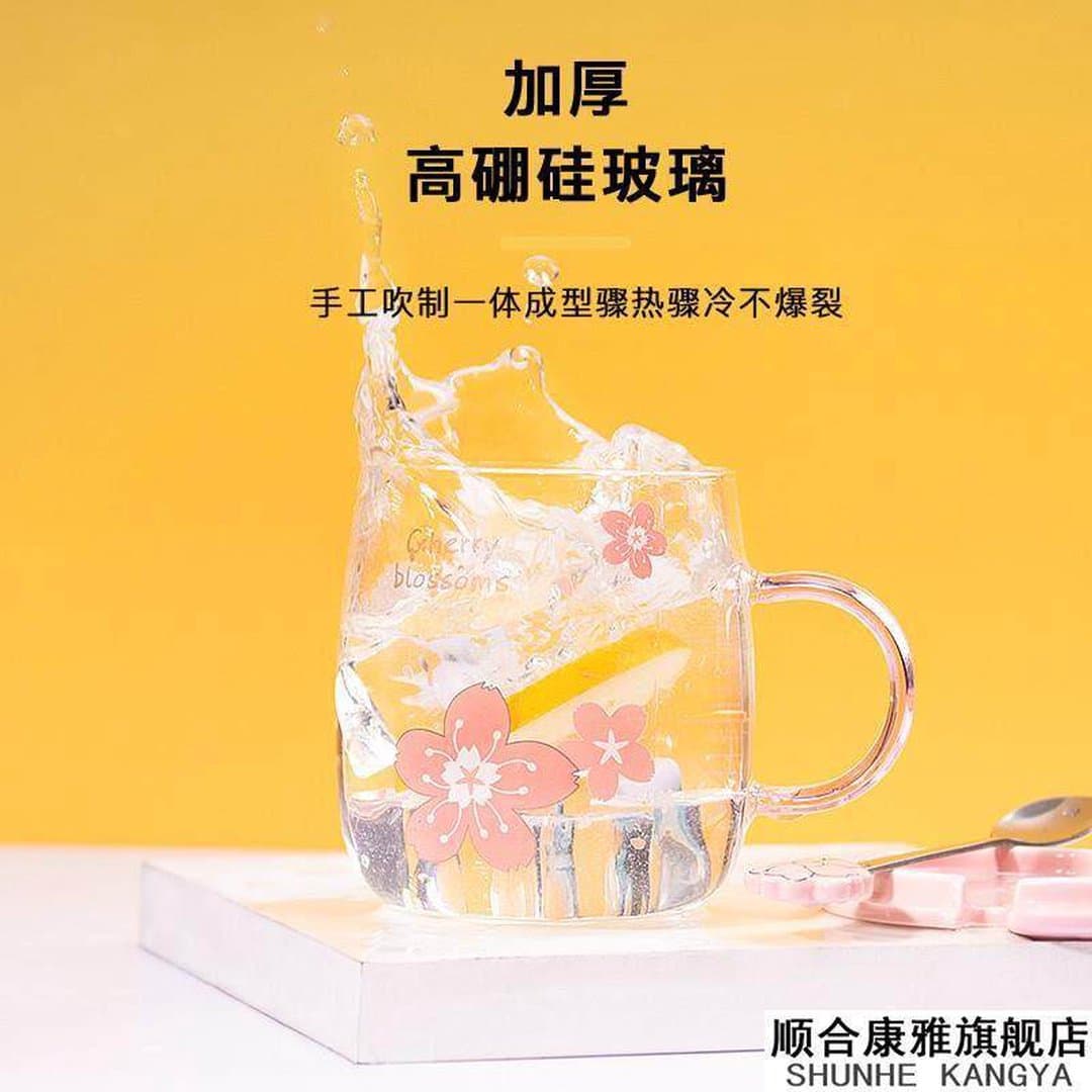 Cốc Thủy Tinh Chia Vạch Cao Cấp Sakura 400ml - Ly Uống Nước Dễ Thương Có Nắp Và Thìa Văn Phòng